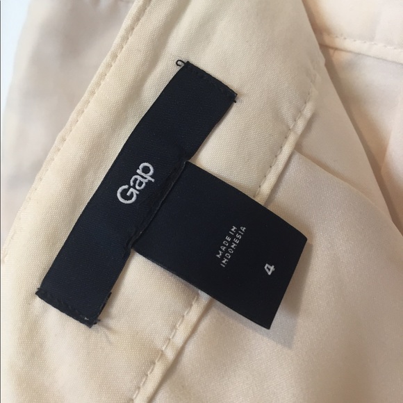 Ivory Gap Skirt - Picture 2 of 3